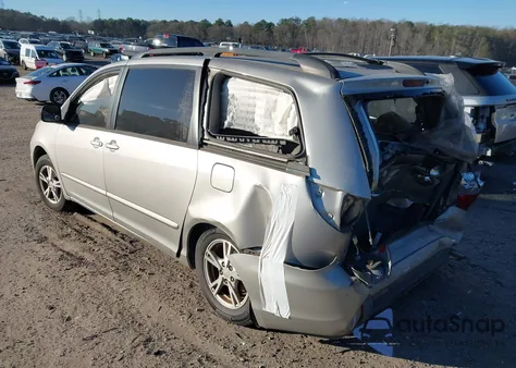 2010 Toyota Sienna Le из США, поврежденный, VIN 5TDKK4CC7AS304103